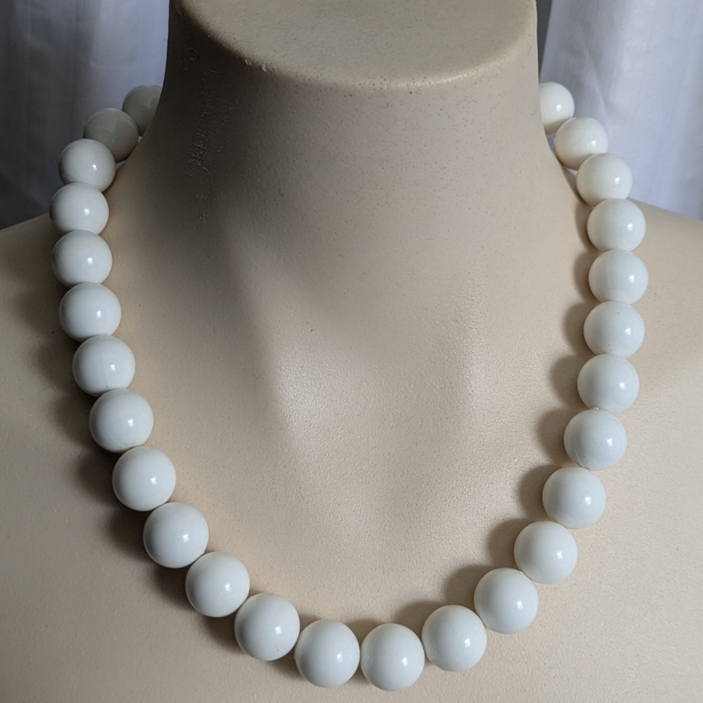 Vintage White Beaded Necklace Adjustable Spring Summer Festival Cottagecore Boho